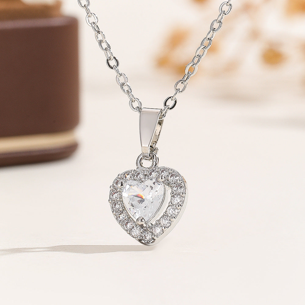 Collier de chaîne de clavicule de coeur Zircon doux et Edgy