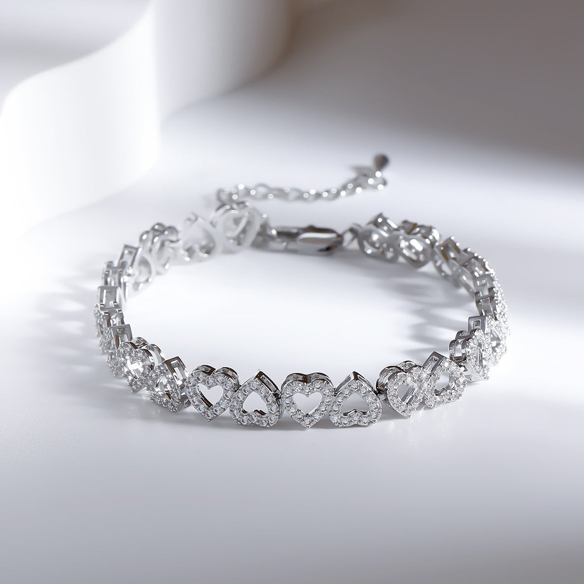 Bracelet en diamant de haute qualité de fille avec cœur en diamant complet