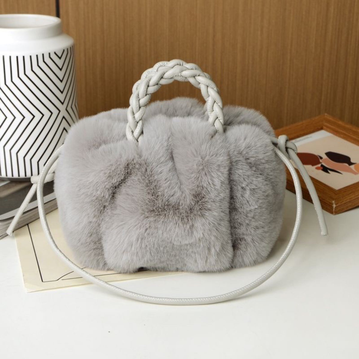 Sac en nuage plié à la main inspiré de Mink avec sensation haut de gamme