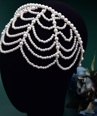 Tiara nuptiale douce avec décoration de tête de perle