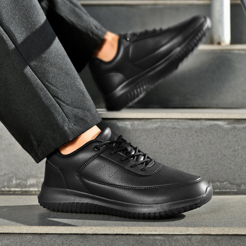 Chaussures de chef pour le travail dans la cuisine sont non glissante imperméable et résistant à l'huile