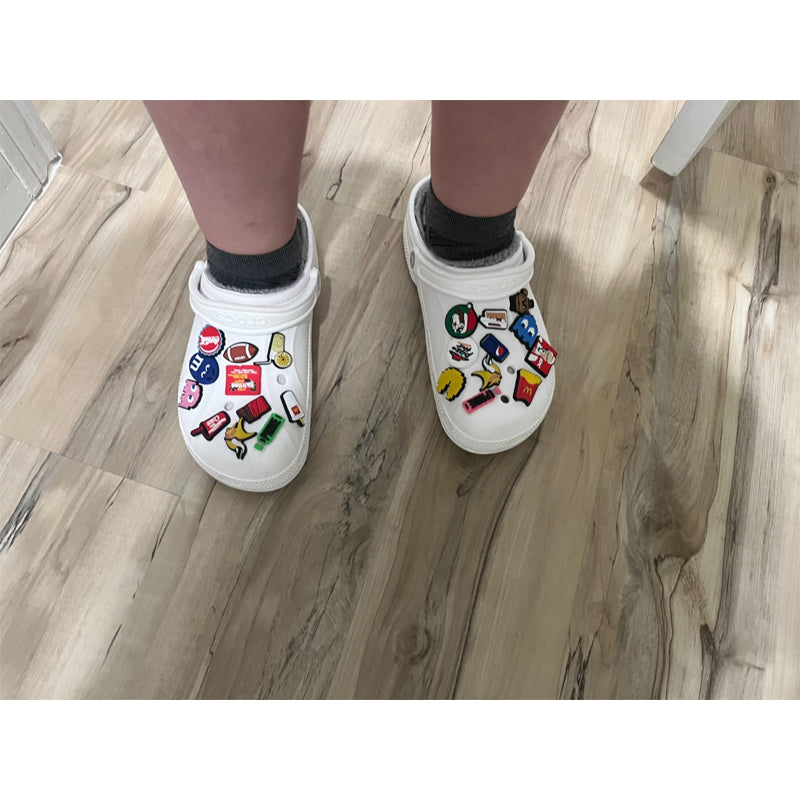 Lot aléatoire de 25 Pcs PVC Chaussures Charms Différents aliments bonbons et boissons Décoration de chaussures de bouteille