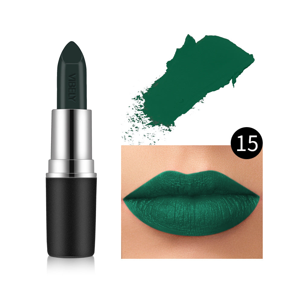 Matte Bullet rouge à lèvres avec un fini velouté qui rend votre peau plus juste