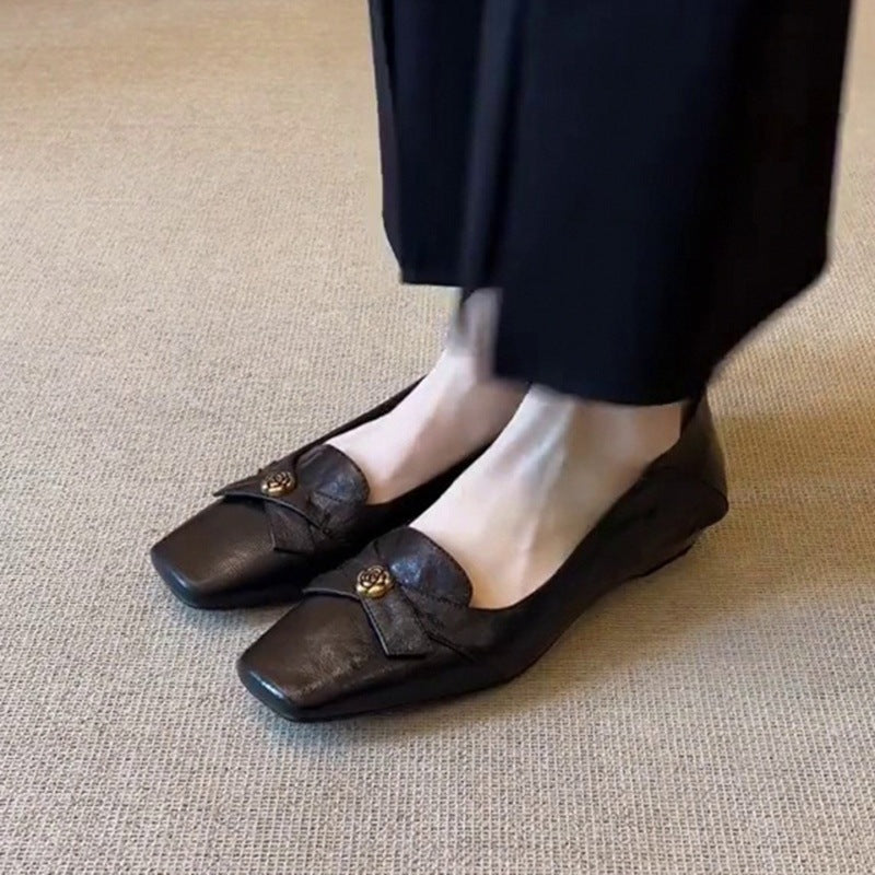 Retro Chaussures Peep-toe modèle Camélia avec un détail Bow