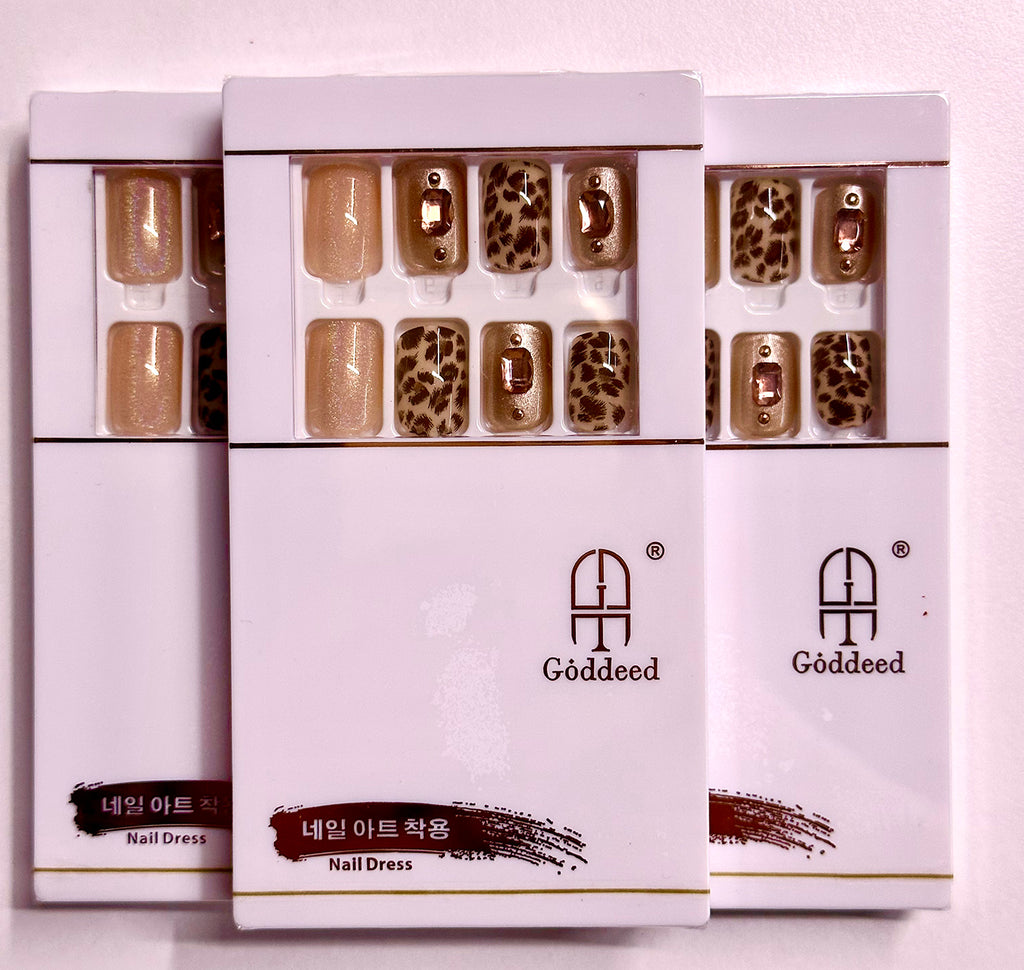 Appuyez sur les ongles GD329