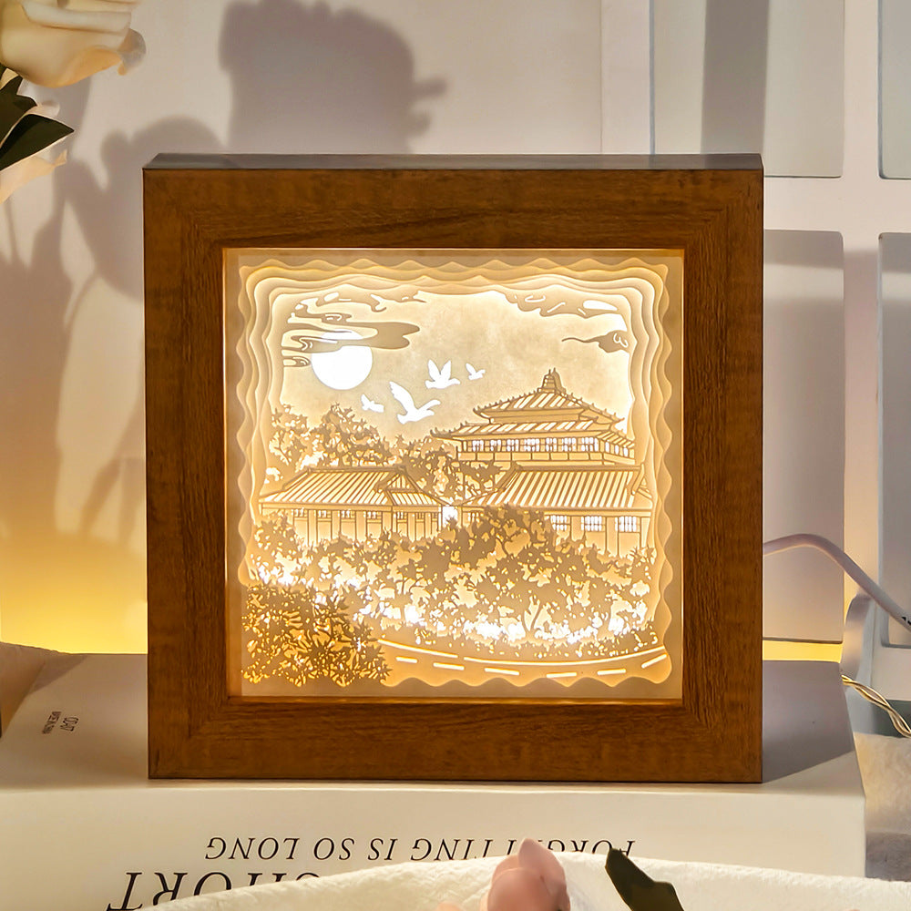 Cadeau de la saison de graduation Trois dimensions Light-and-Shade Paper-Cut Lampe Ornement de bureau