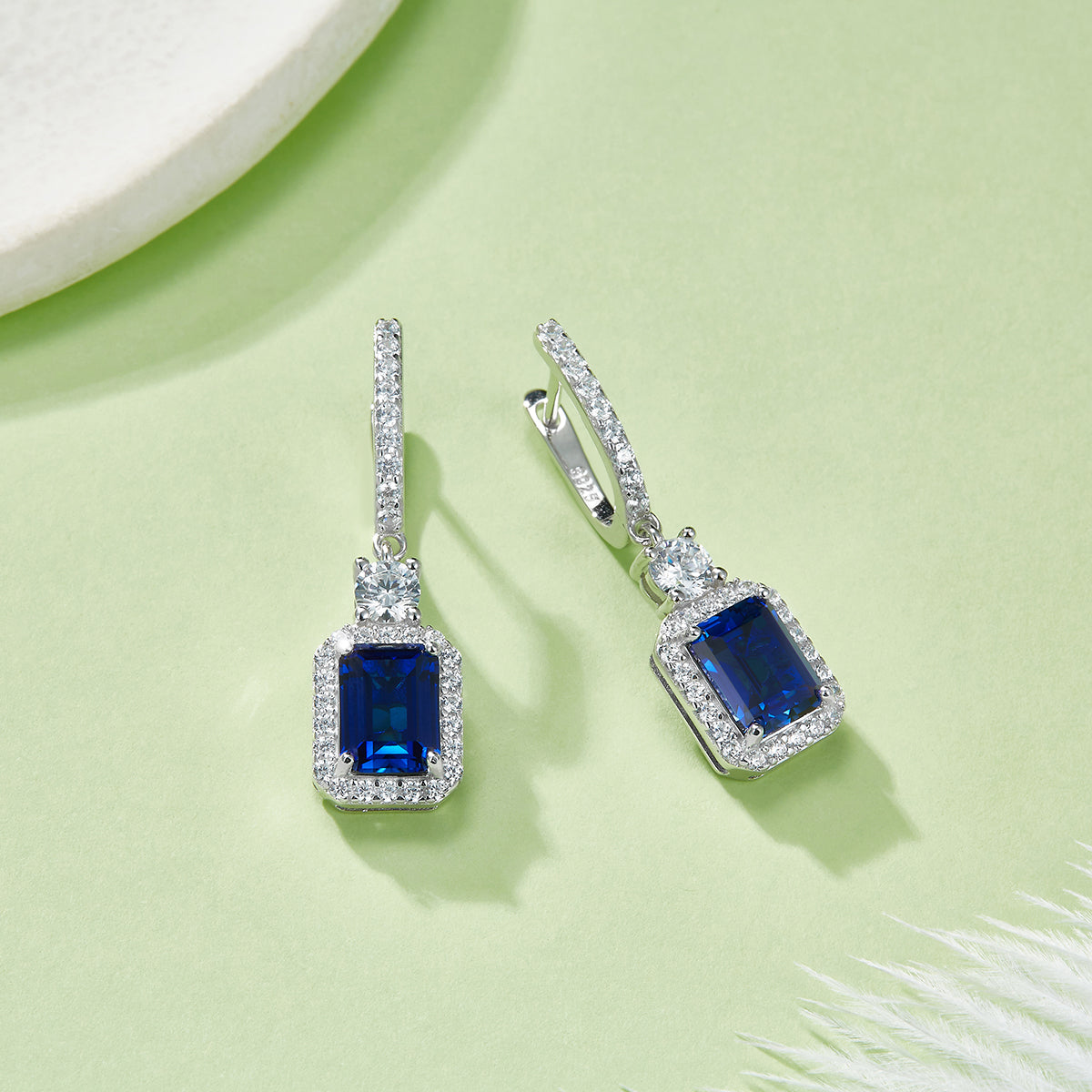 S925 Boucles d'oreilles de lab-grown en argent sterling coupées en gouttes