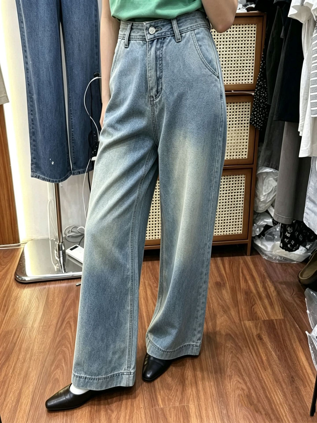 Pantalons de denim bleu lavés pour femmes
