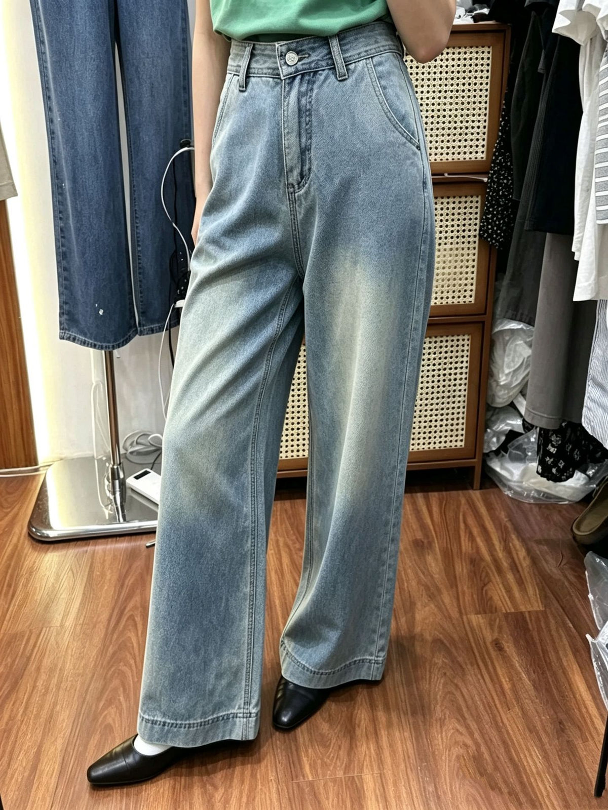 Pantalons de denim bleu lavés pour femmes