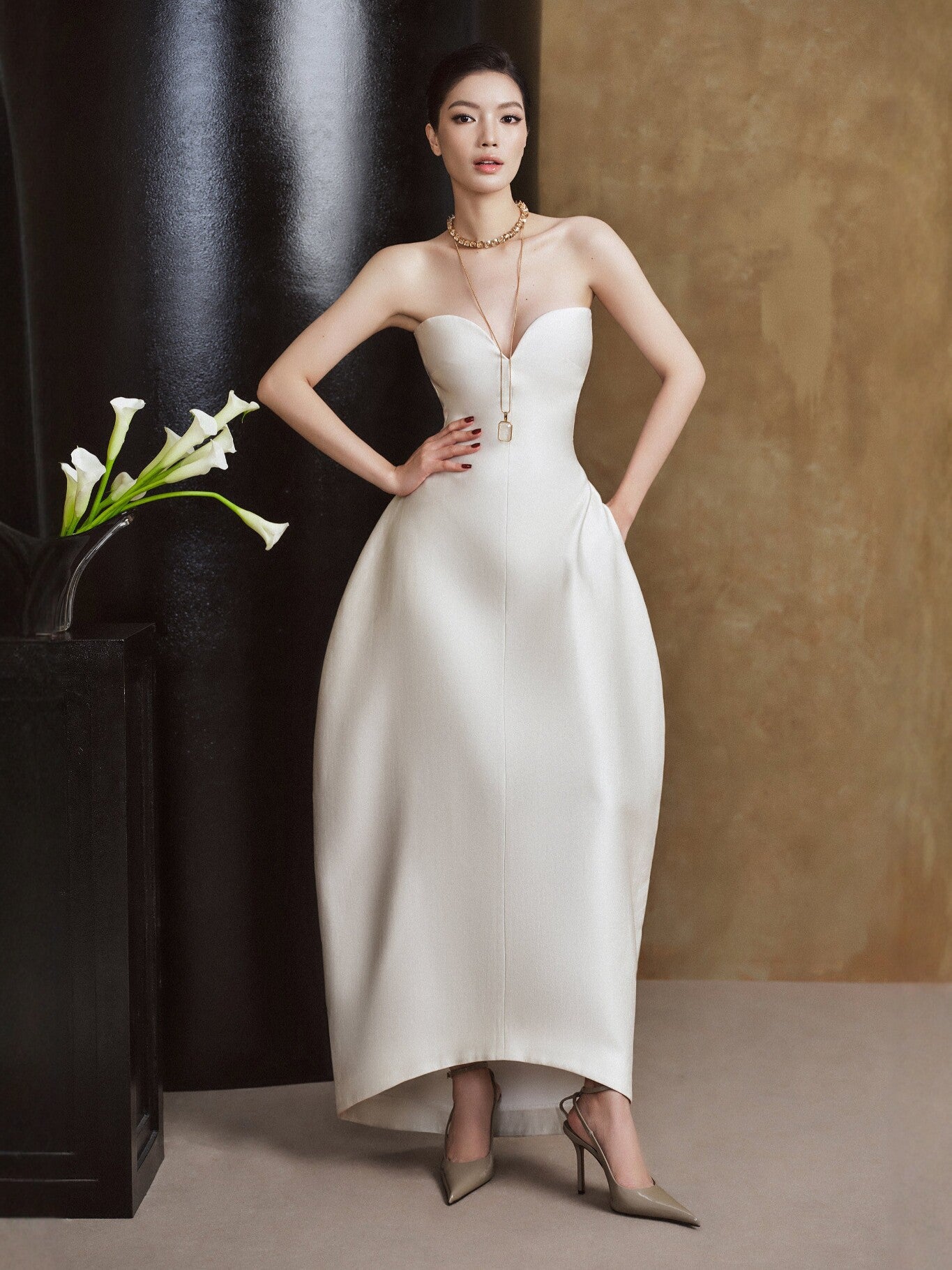 Strapless Sweetheart Structured Midi Gown