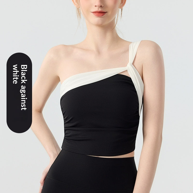 Veste de yoga pour les femmes avec des coupes fixes