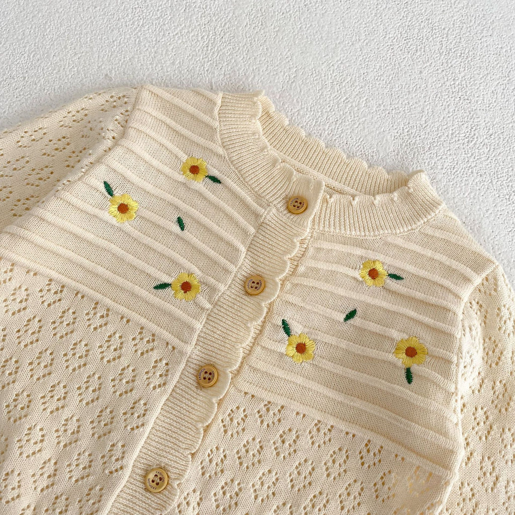 Fleur brodée Hollow Long Sleeve Protection du soleil Enrobage en tricot vide