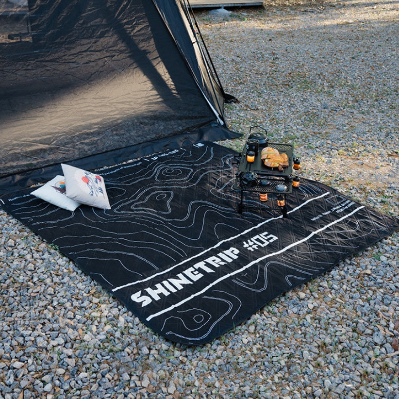Comfortable and moisture-resistant picnic mat