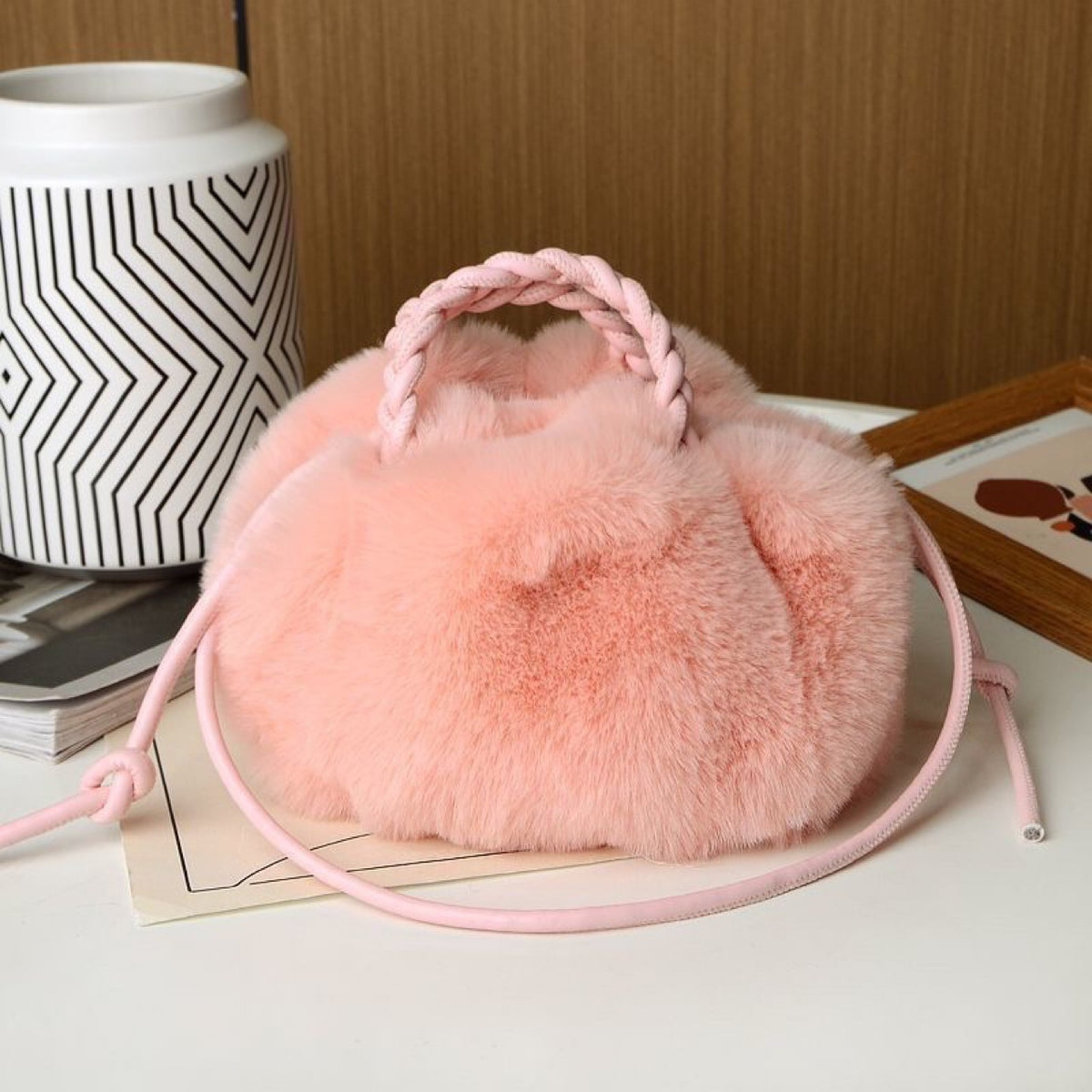 Sac en nuage plié à la main inspiré de Mink avec sensation haut de gamme
