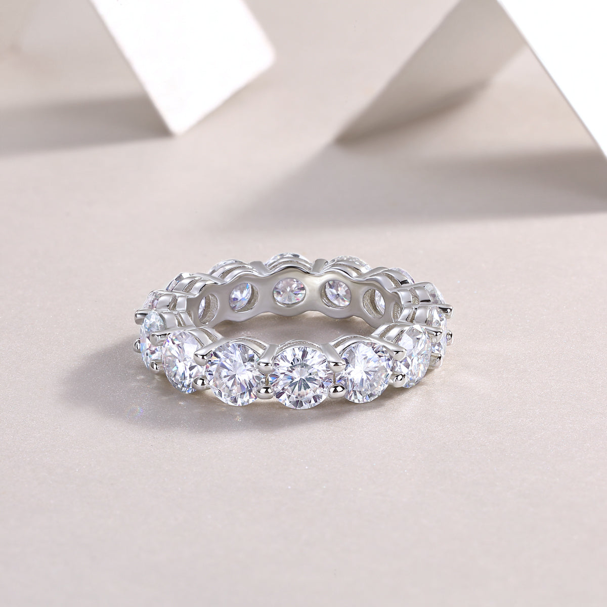 S925 Argent 3.5g Platine plaqué Moissanite Anneau d'éternité