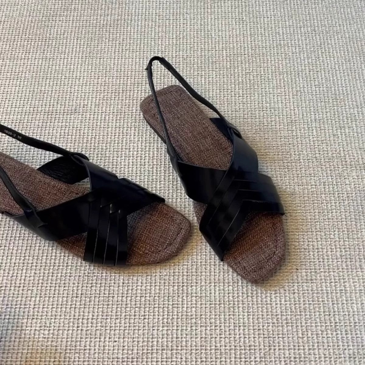 Femmes Retro Woven Cross Strap Plat ouvert Toe Sandales Casual