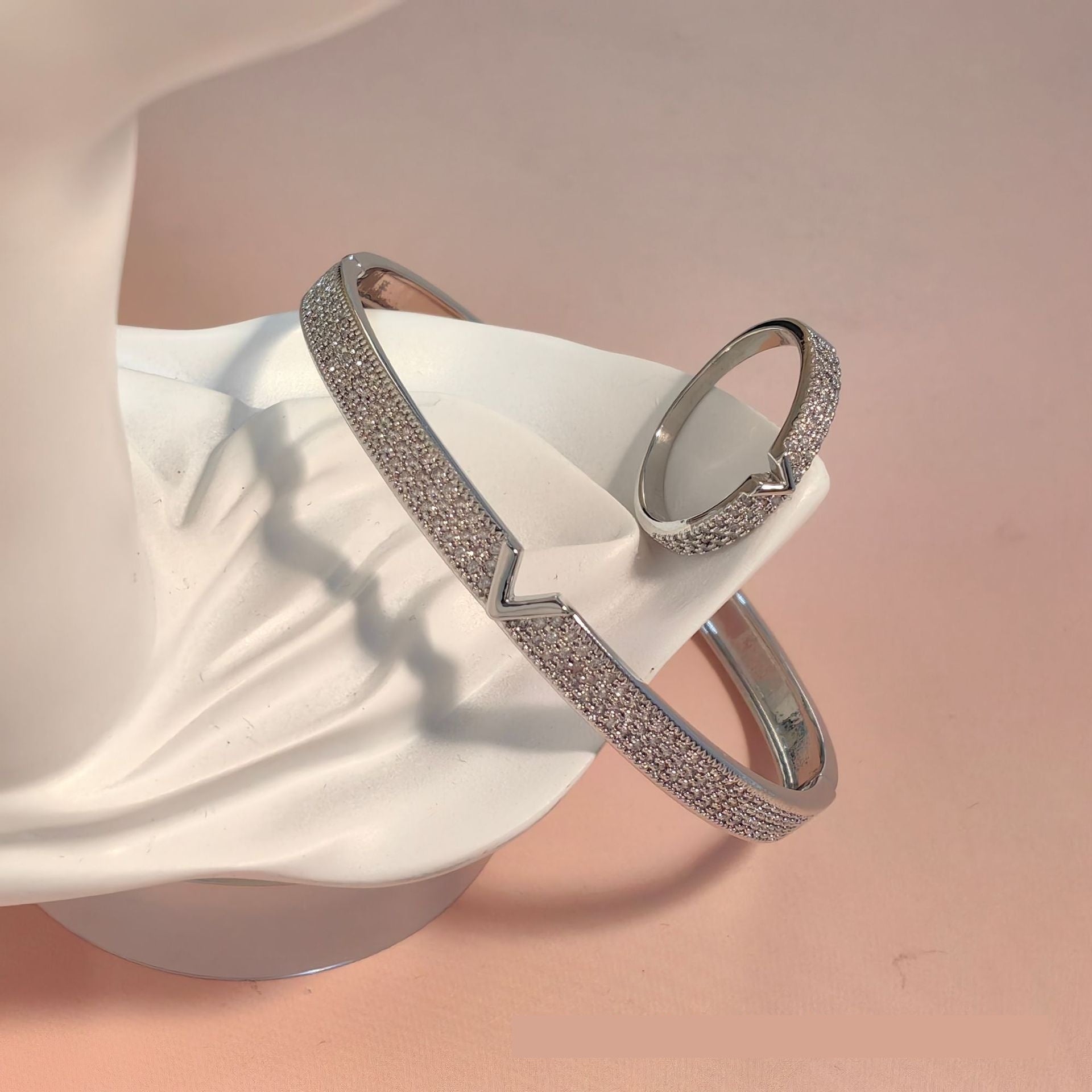 Bracelet en V 18K véritable or plaqué bague