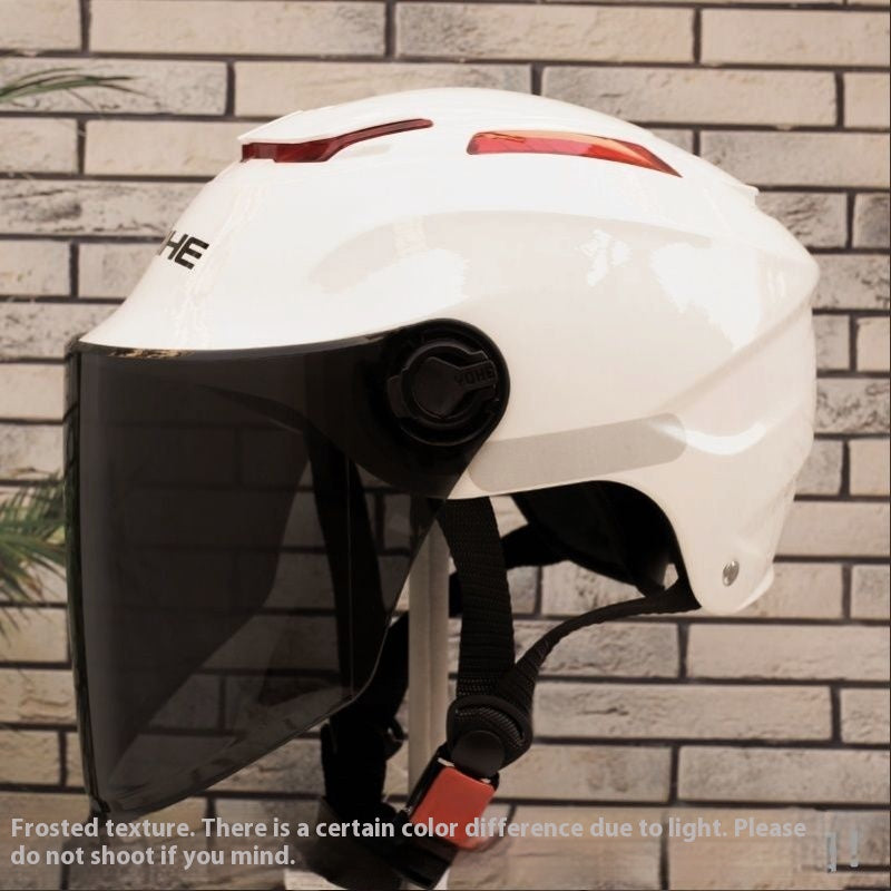 Protection solaire Quatre saisons Casque universel Moto Half Casque