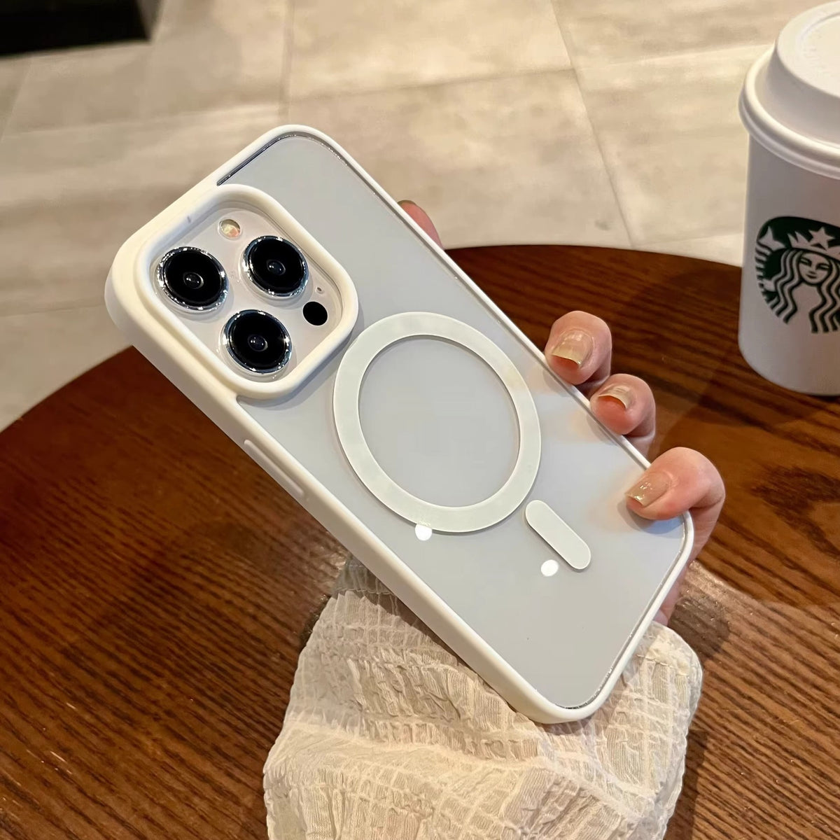 Boîtier de téléphone en silicone magnétique acrylique résistant à la chute