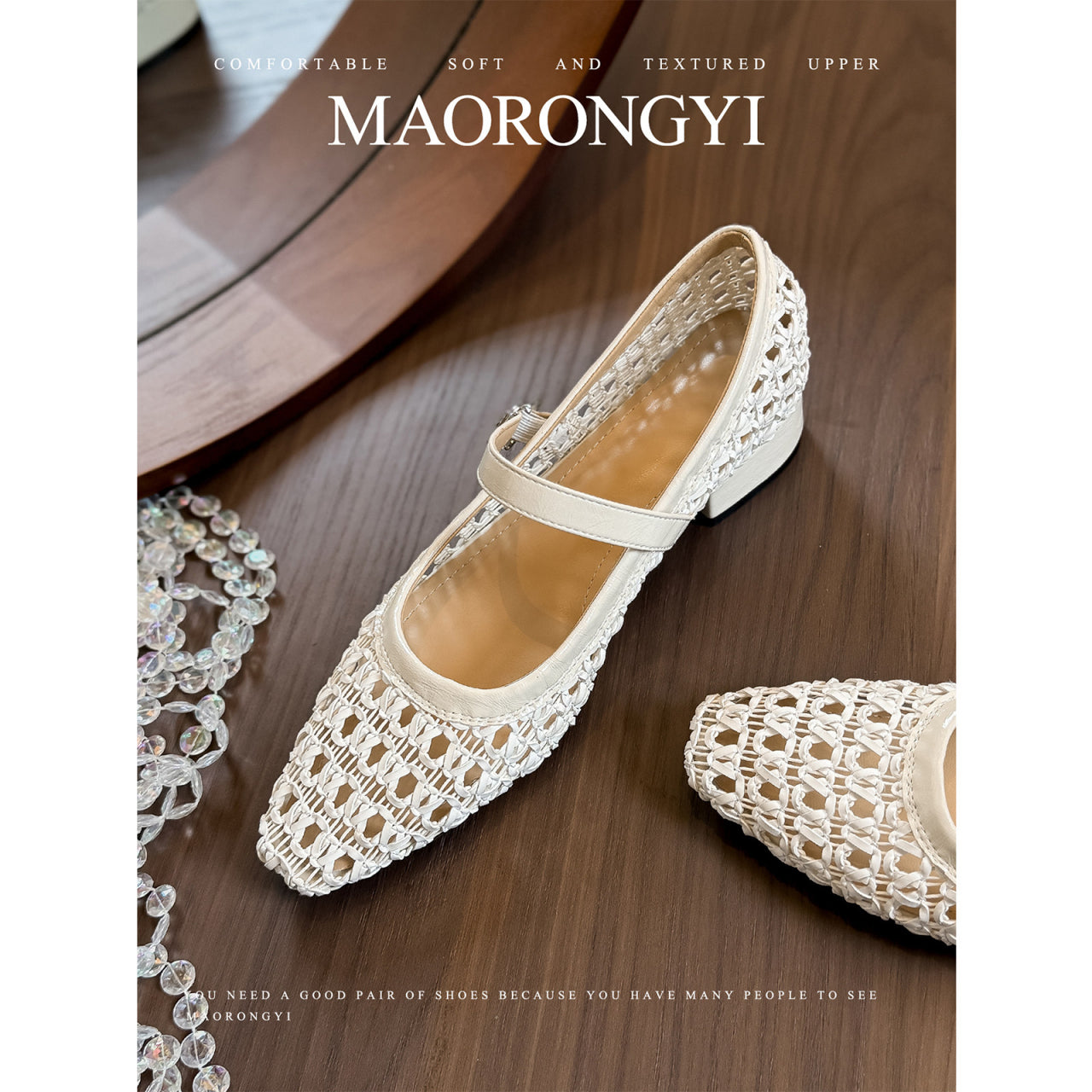 Retro Woven Hollow Respirant orteil carré talons Femmes simples Chaussures Summer One Strap