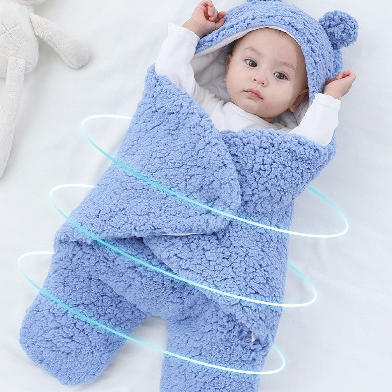 Bébés avec gros bébé vêtements de swap peuvent prévenir le sursaut