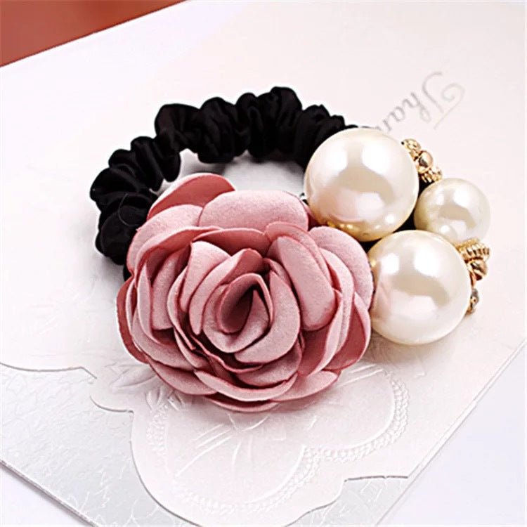 Coiffure pour cheveux camellia fait main