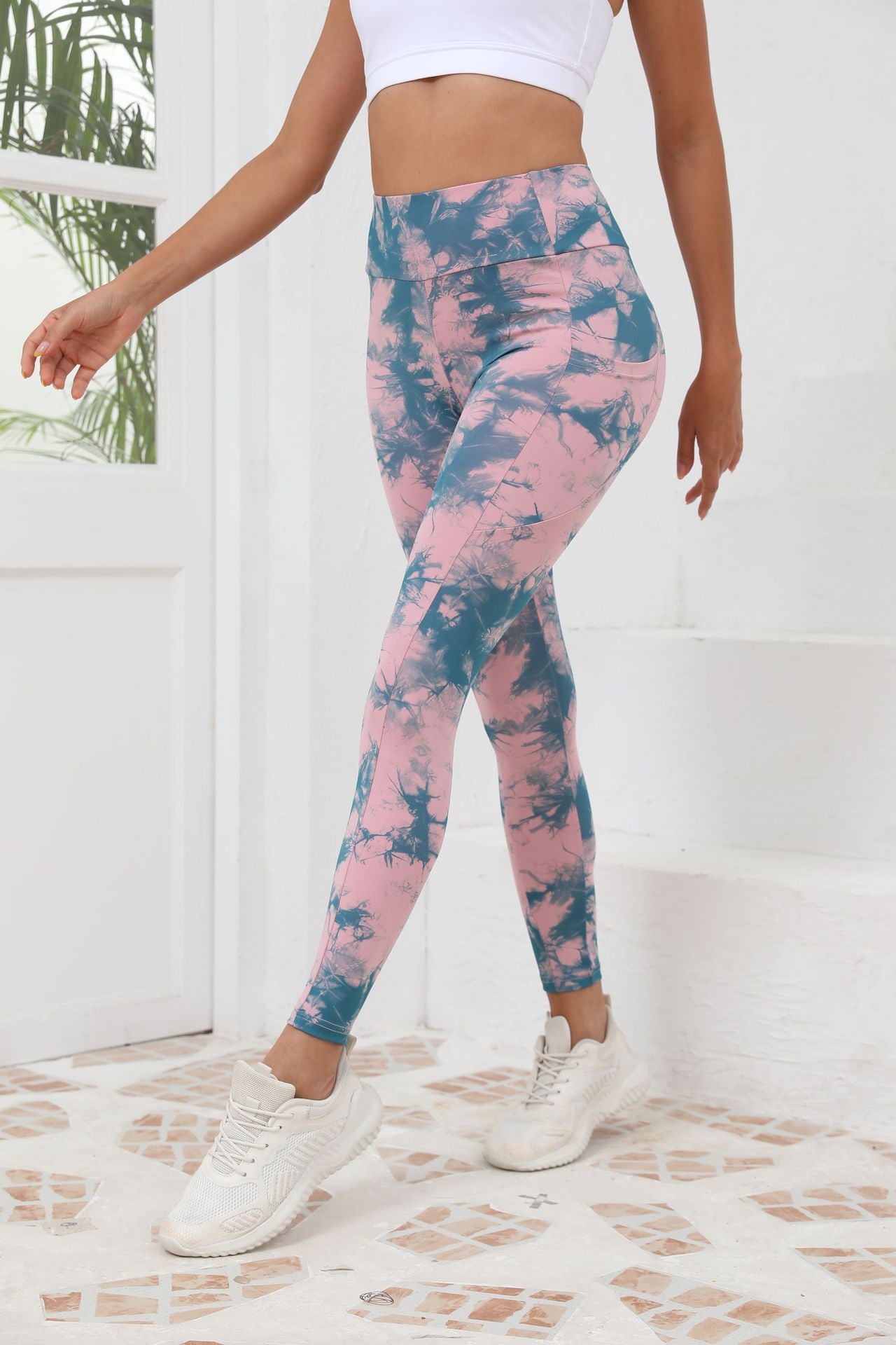 Pantalon de yoga européen et américain Couleur solide Splicing Hip-Lifting Pocket Outd
