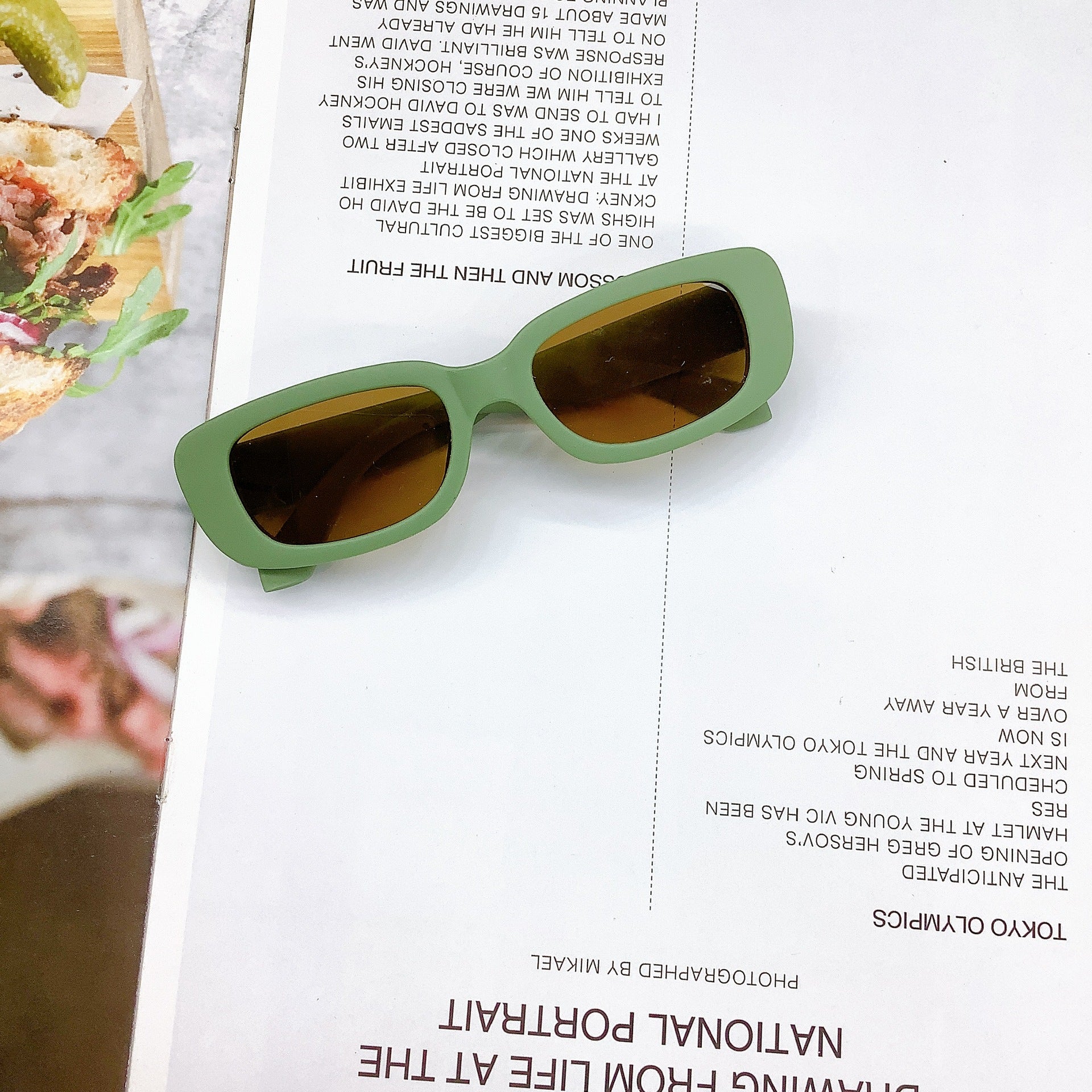 Lunettes de soleil élégantes à cadre de petite taille pour enfants