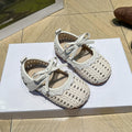 La mode des enfants Hollow Princesse Chaussures Summer Style Filles' Soft Bottom Hollow Baotou Lit