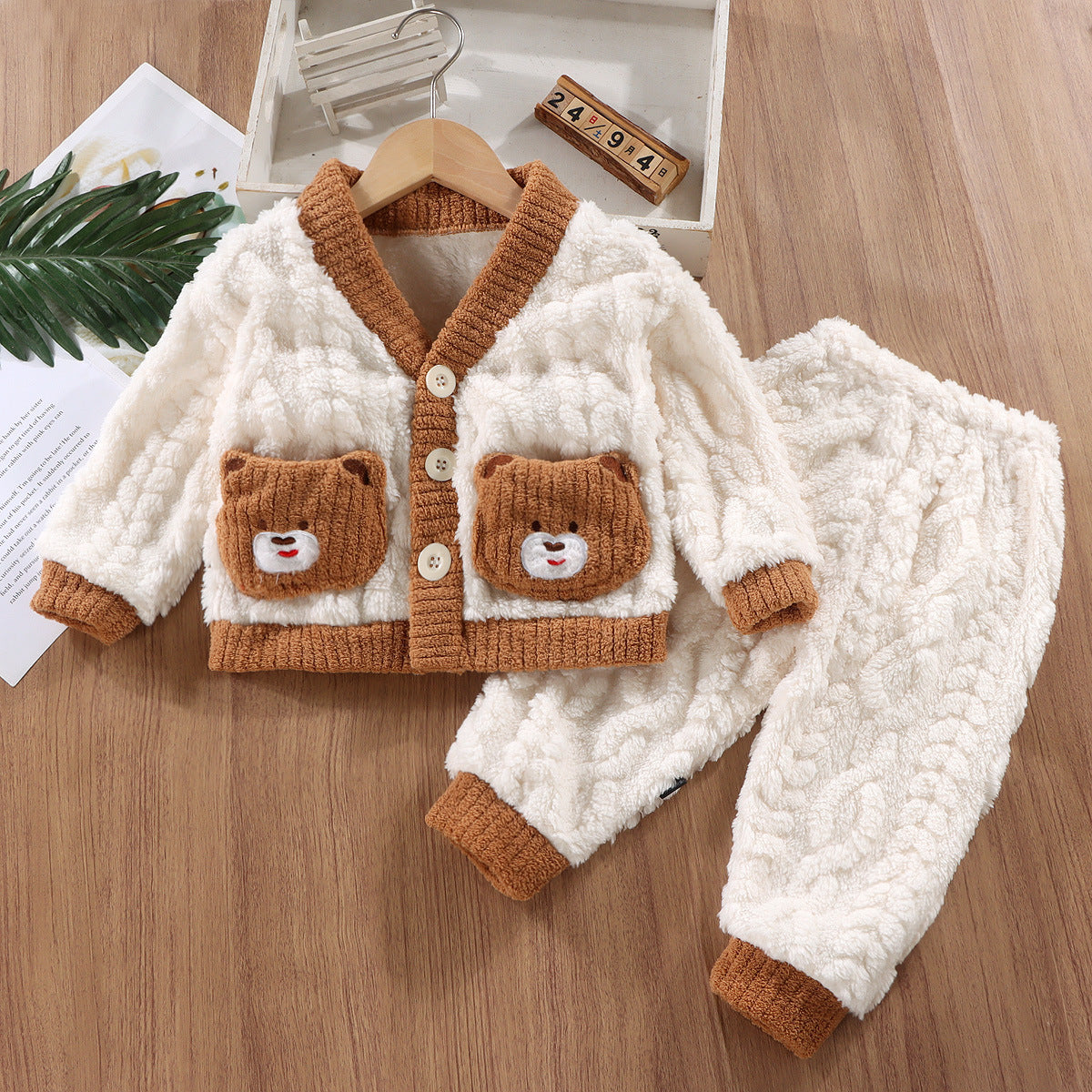 Vêtements de maison pour enfants Garçons et filles Manteau de pyjama en flanelle, épais, chaud, deux pièces