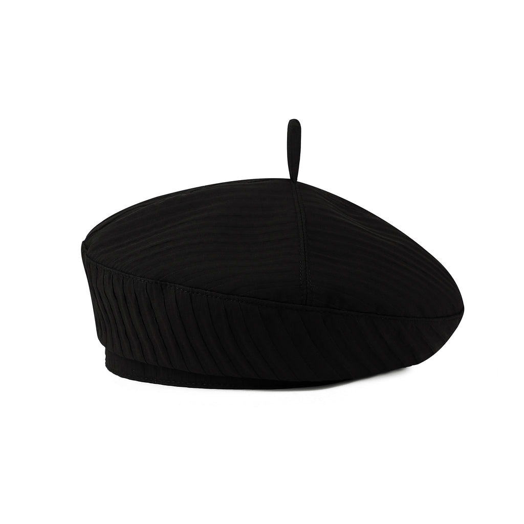 Le Solid Color Vertical-Striped plissé simple et fashionable Bonnet est approprié pour Out