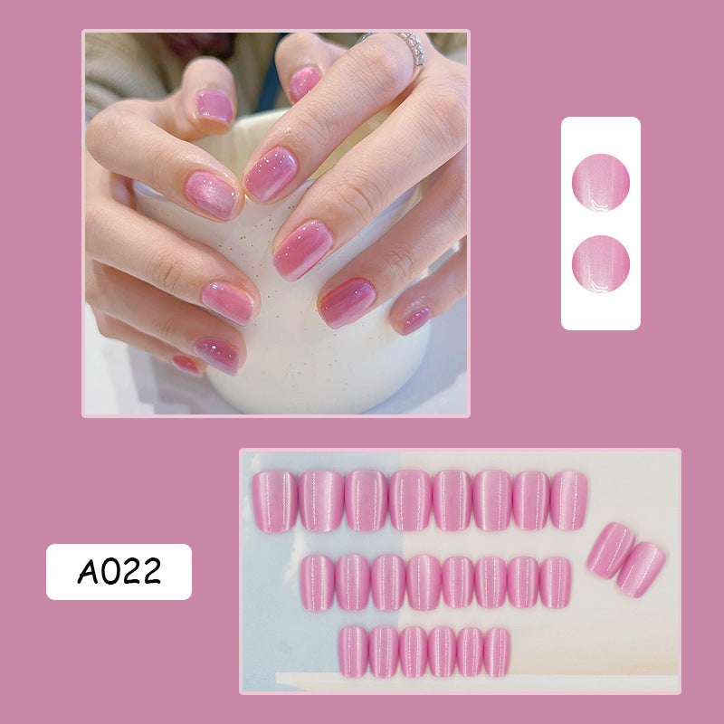 Série d'oeil de chat porter des ongles d'été