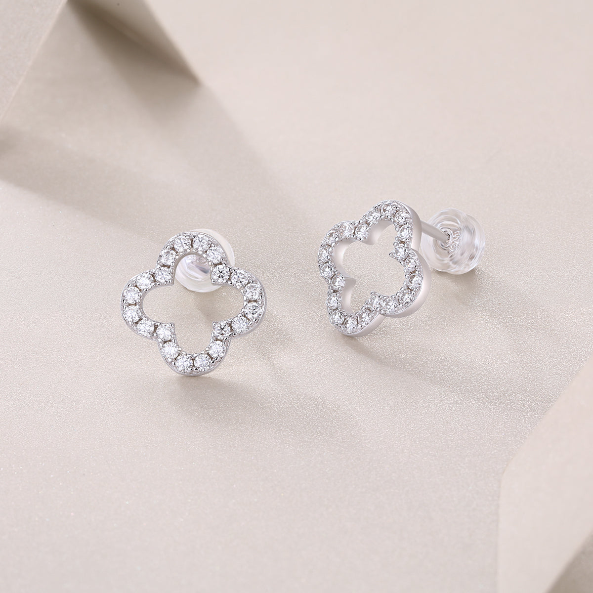 S925 Boucles d'oreilles en argent sterling à trèfle ouvert