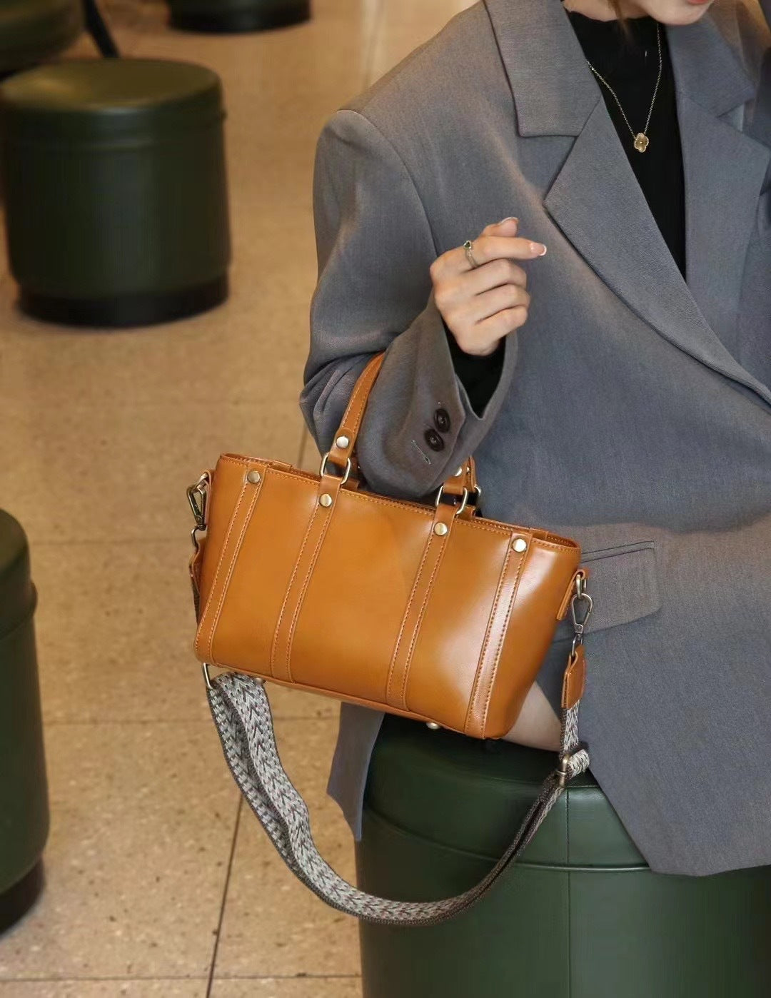 Sacs en cuir de baidie pour femmes Sac à main personnalisable Première couche Cowhide grande capacité devrait