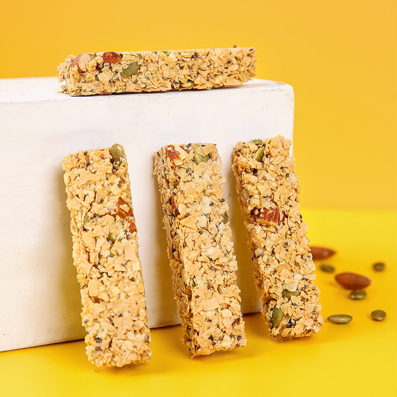 Barres de noix et d'avoine de graines de chia dans l'emballage individuel Biscuits de céréales à haute teneur en protéines