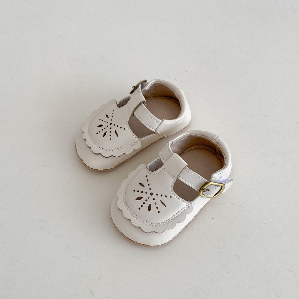 Filles Soft Non-slip résistant à l'usure Soft Bottom Hollow Out Chaussures