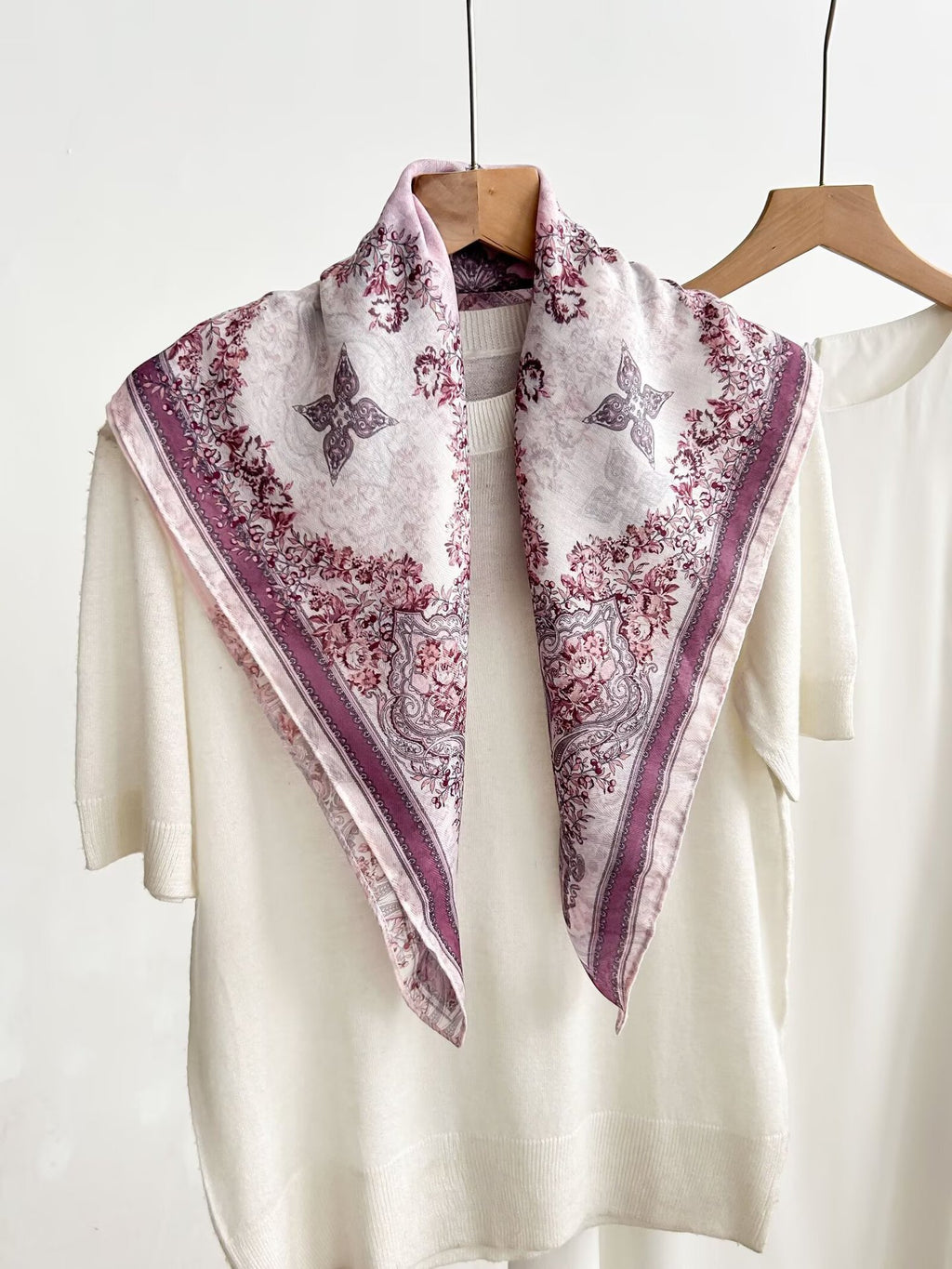 Echarpe de soie haut de gamme vintage pour femmes