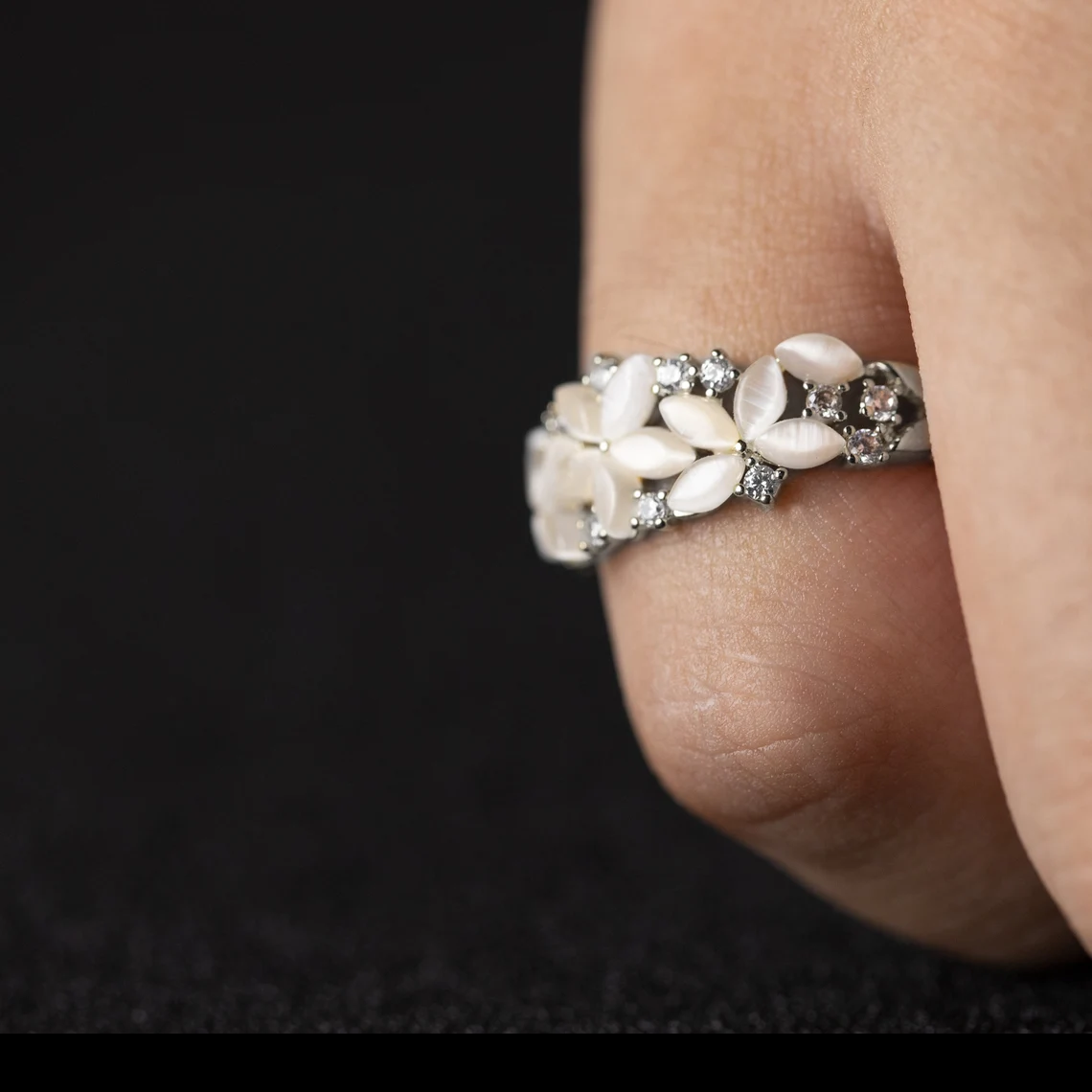 Bande florale de mariage pour les femmes Or 18K 14K S925 Silver Diamond Ring
