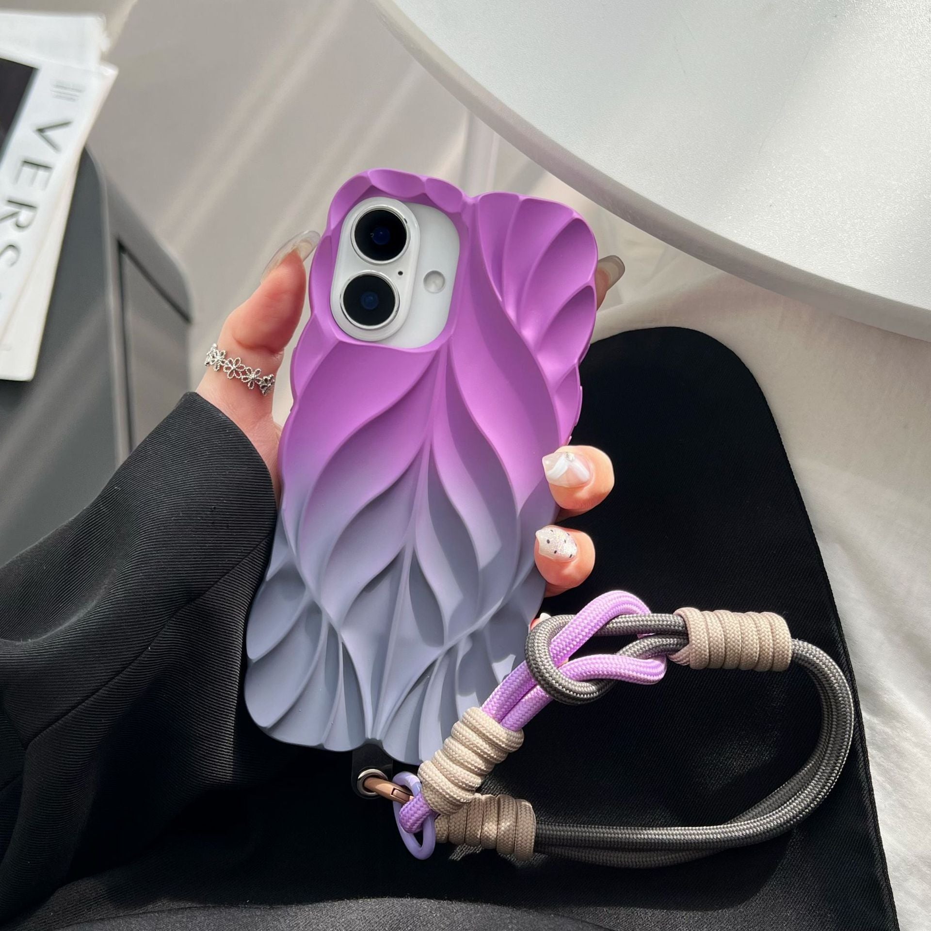 Personalized Ins Style Leaf Pattern Gradient Phone Case