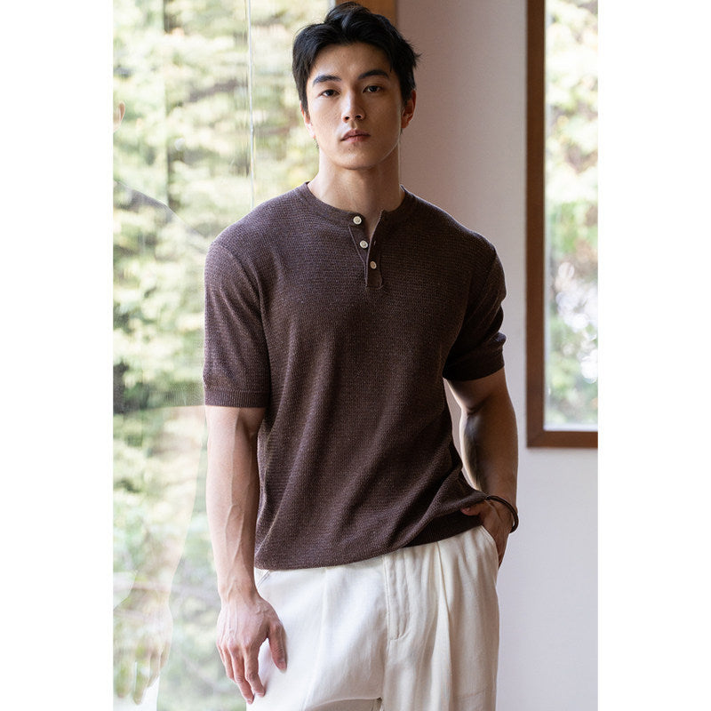 Top en tricot à manches courtes pour hommes avec une demi-plaquette