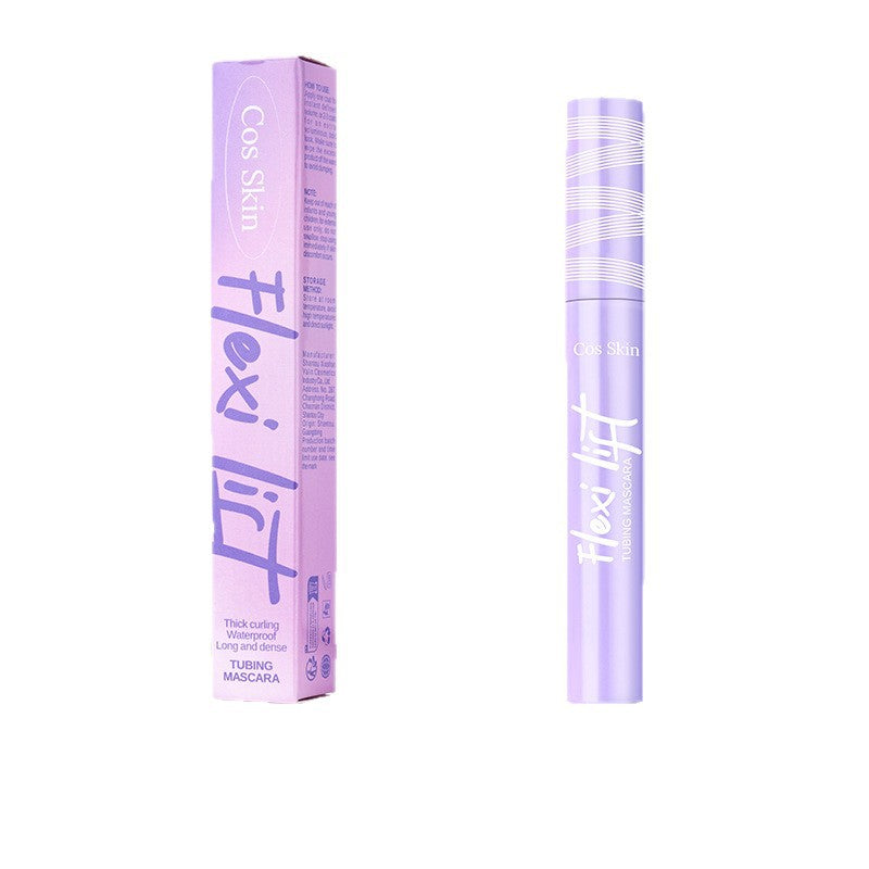 Mascara noir, longueur naturelle, allongement et curling