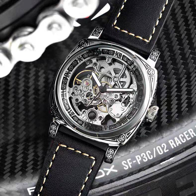 Montre Homme mécanique Hollow de mode vintage sculptée