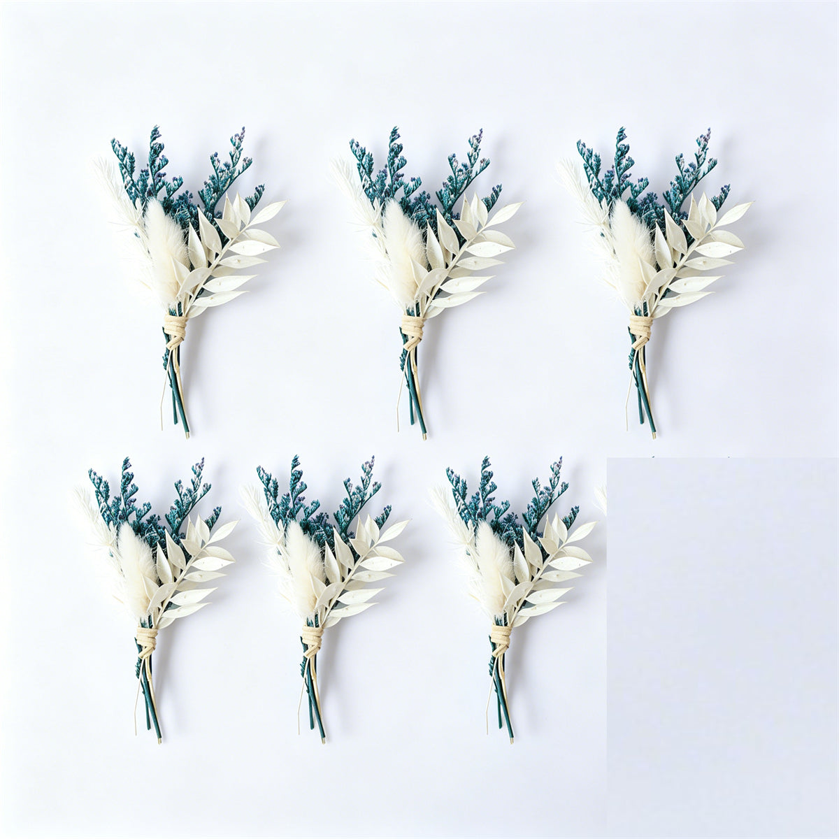 6 Mini Bouquets de fleurs séchés en bleu et blanc - Set décoratif avec l'herbe d'amour