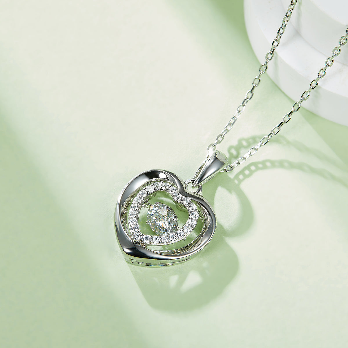S925 Argent Sterling 0.5ct D Couleur VVS1 Collier Coeur de Moissanite 45cm Pav plaqué platine