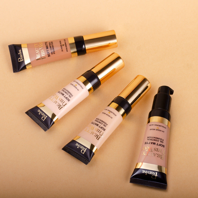 Pore Minimisant Concealer qui délivre une hydratation longue durée Et une finition radieuse