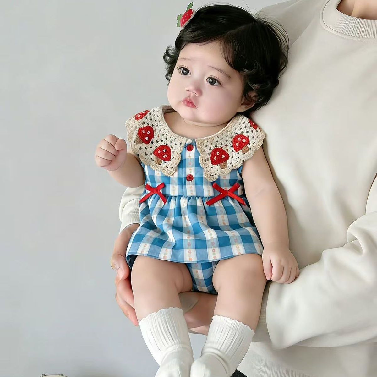 Mignon bébé et bambin pour les filles