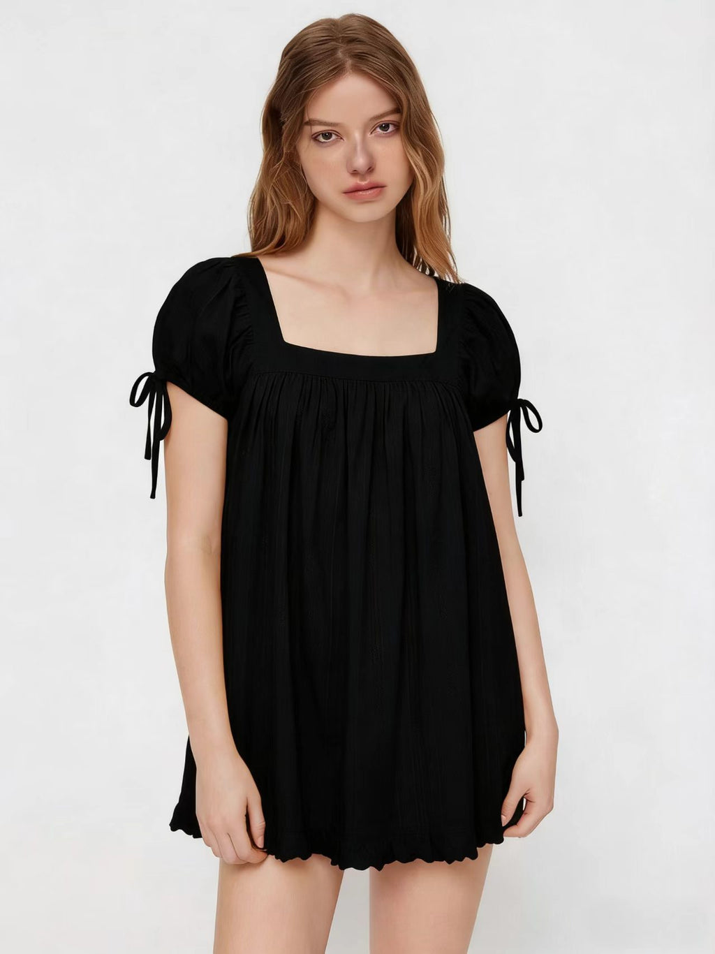 Chemise à manches courtes à manches courtes à volants carré à col carré pour femmes en vente chaude