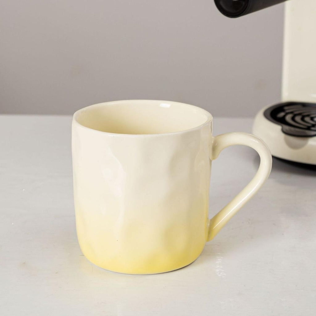 Élégante tasse en céramique à la main
