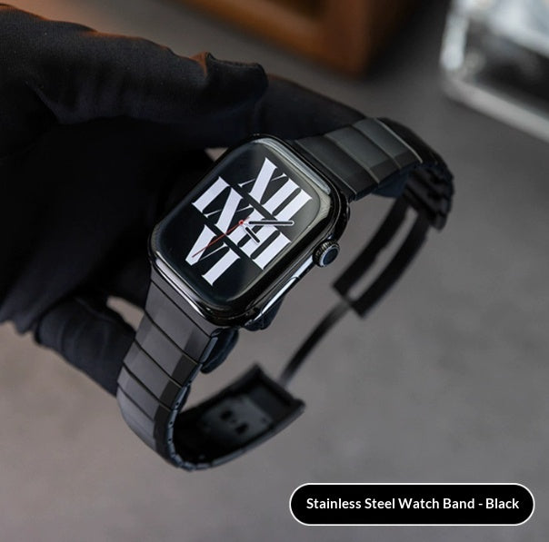 Bracelet en métal à libération rapide pour montres avec un boîtier de couleur titane