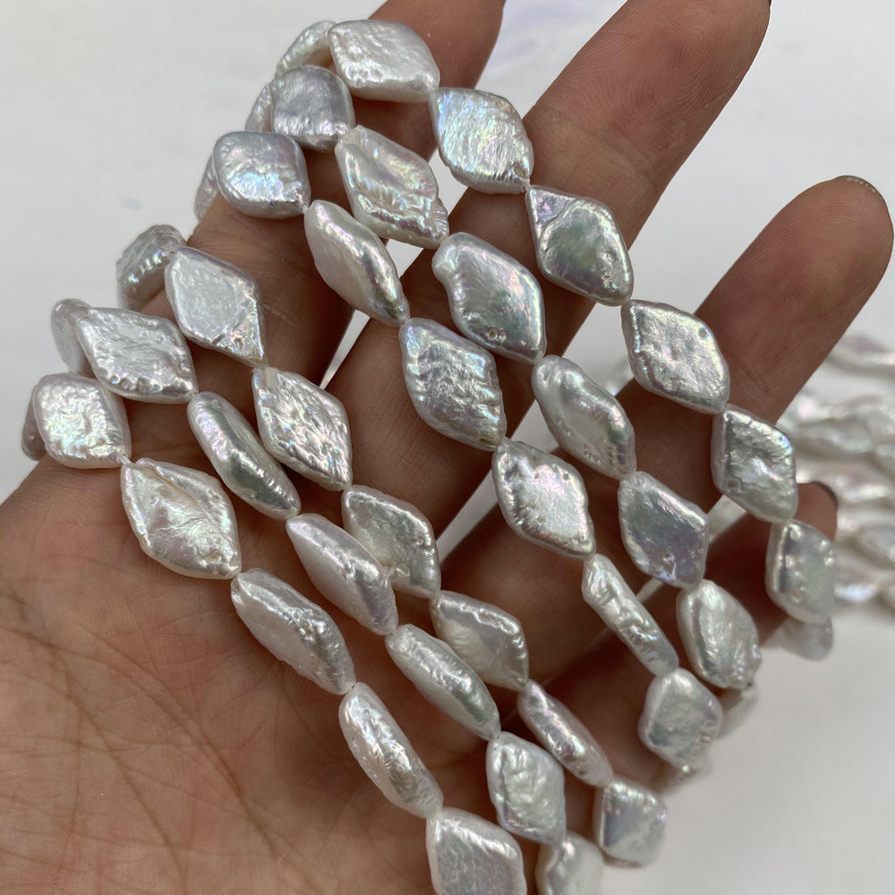 Perles naturelles en forme de perles de diamant d'eau douce